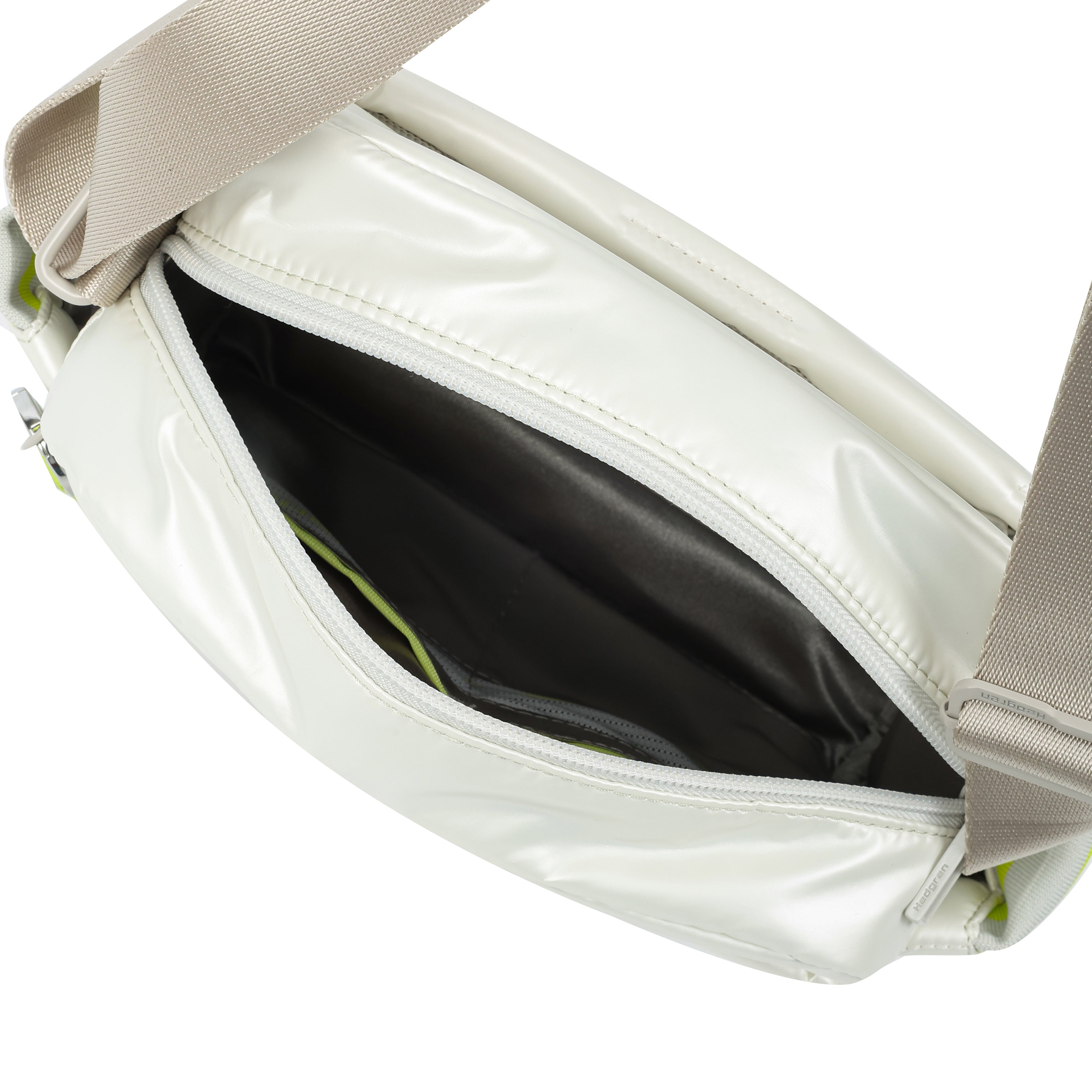 Interior of Hedgren COZY Shoulder Bag in Vaporous Grey