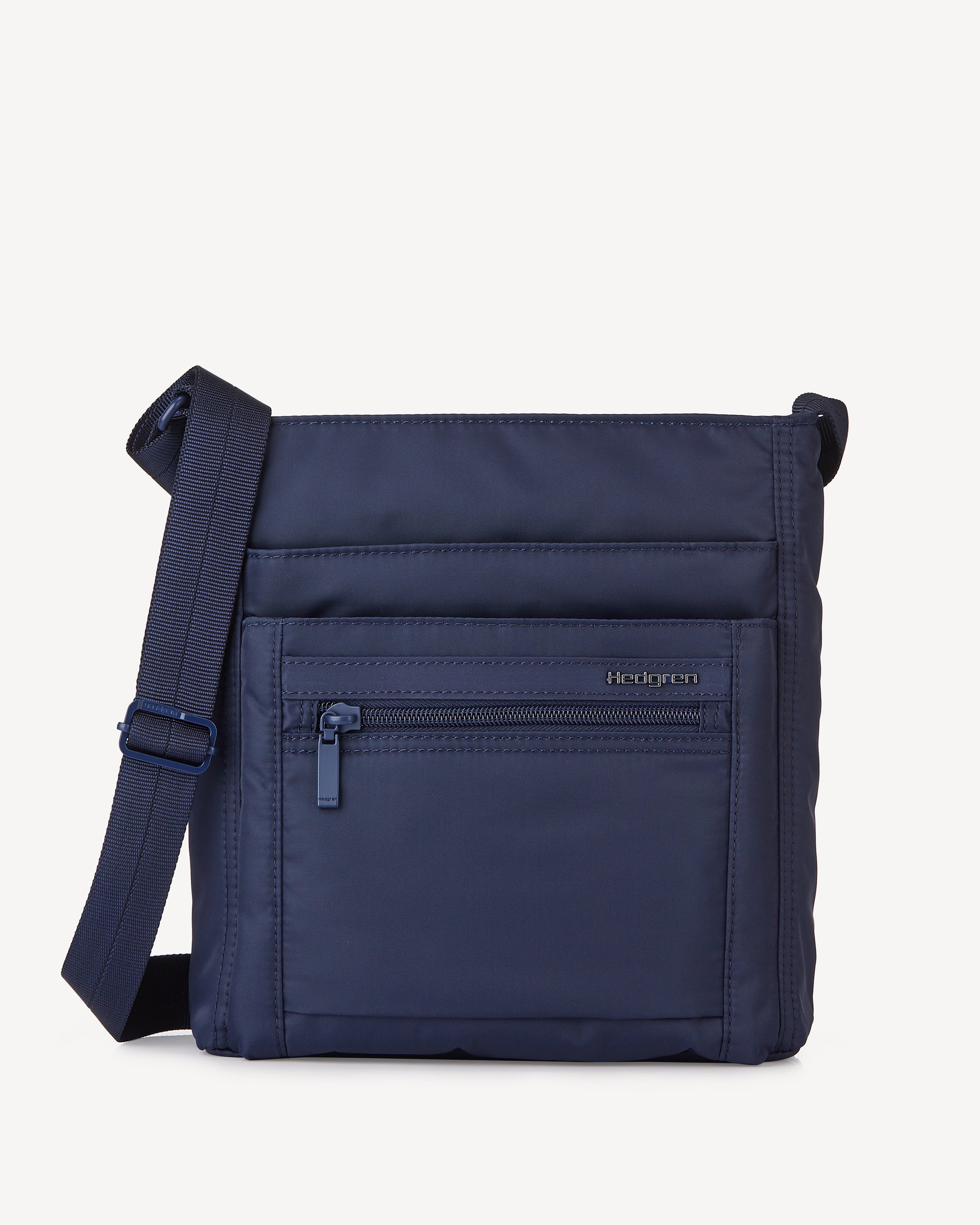 Hedgren Sac à dos bleu foncé pour femme et homme - Inner City Ava Square Backpack RFID 15,6 Total Eclipse 218628