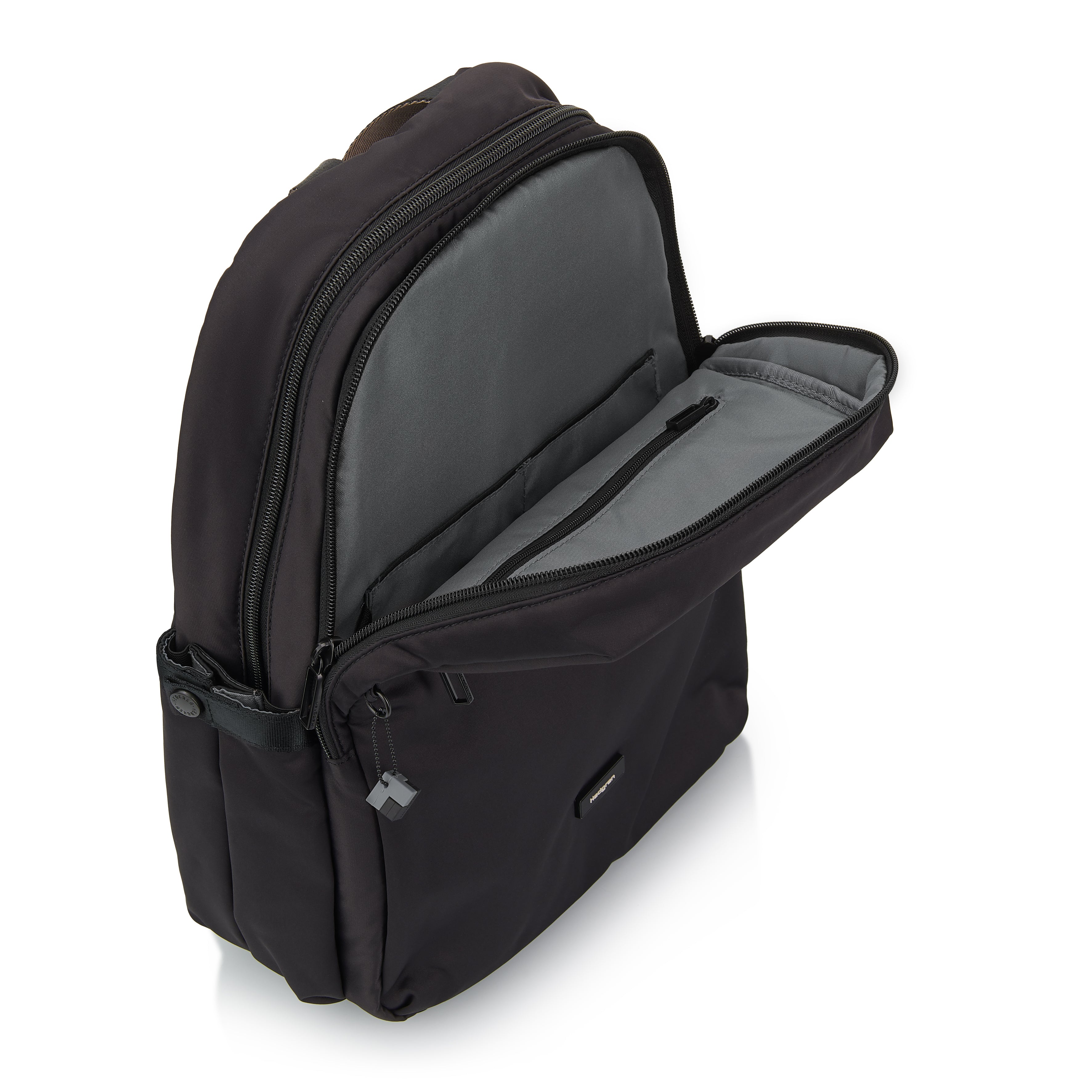 Front compartment in Hedgren COSMOS Backpack in Black