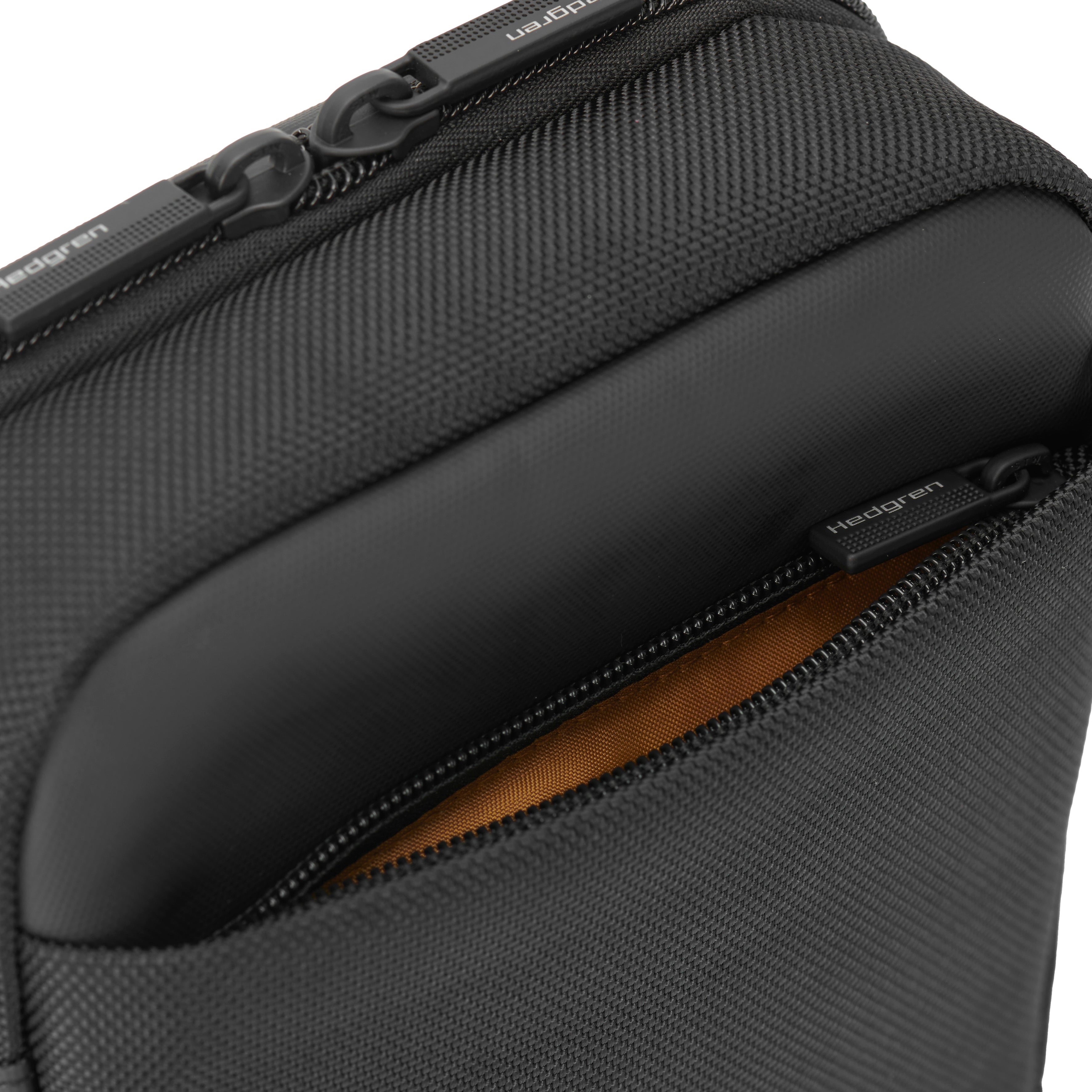 Front pocket on Hedgren's APP Crossbody in Black