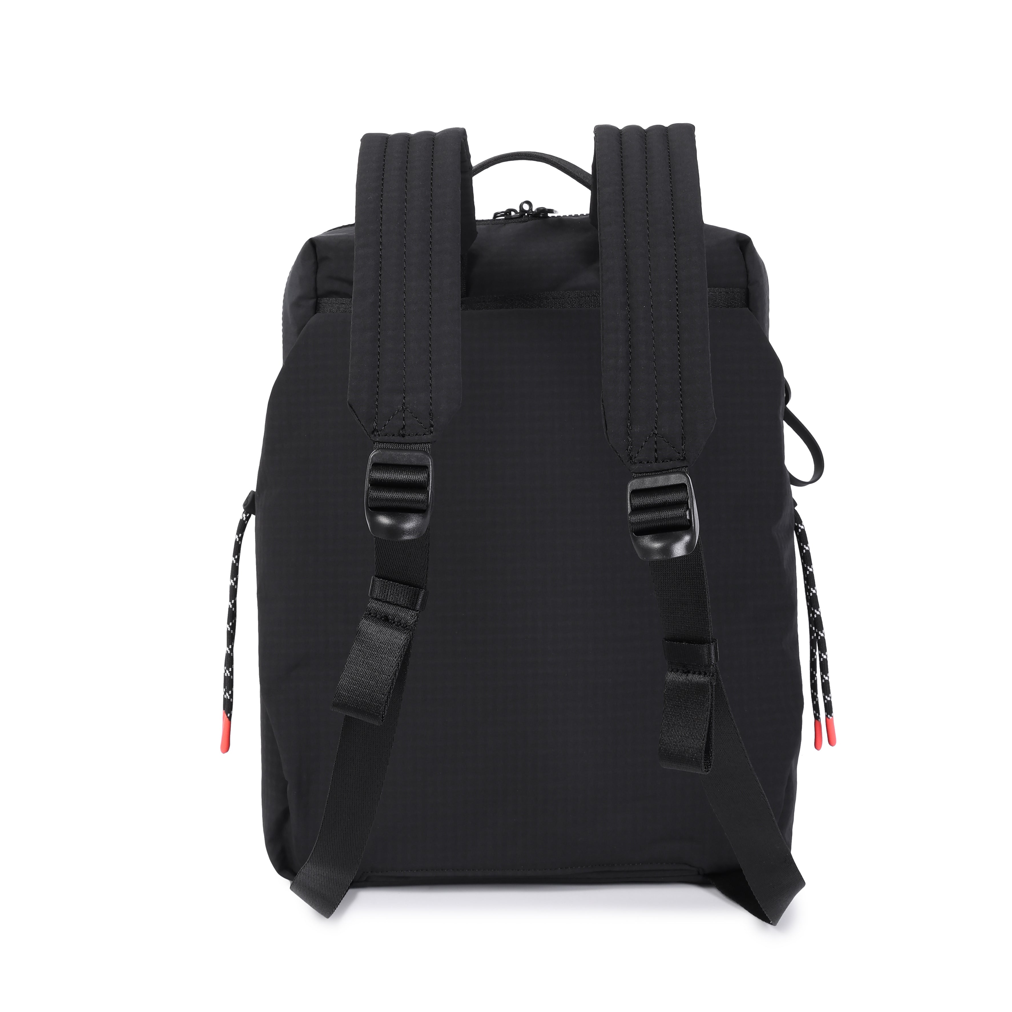 Back of Hedgren AKIRA Backpack in Black