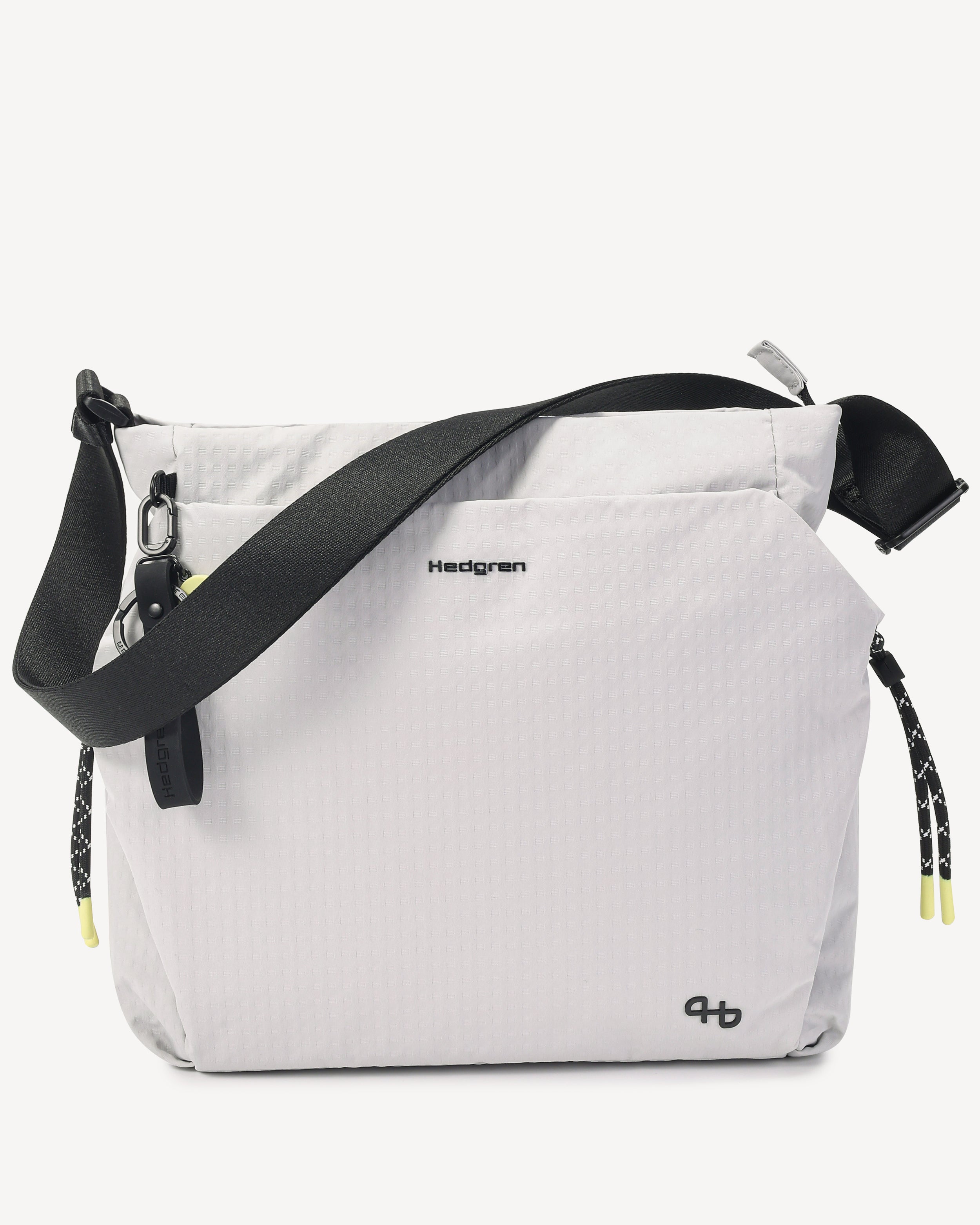 MAKOTO Large Crossbody Bag in Vaporous Grey | Hedgren