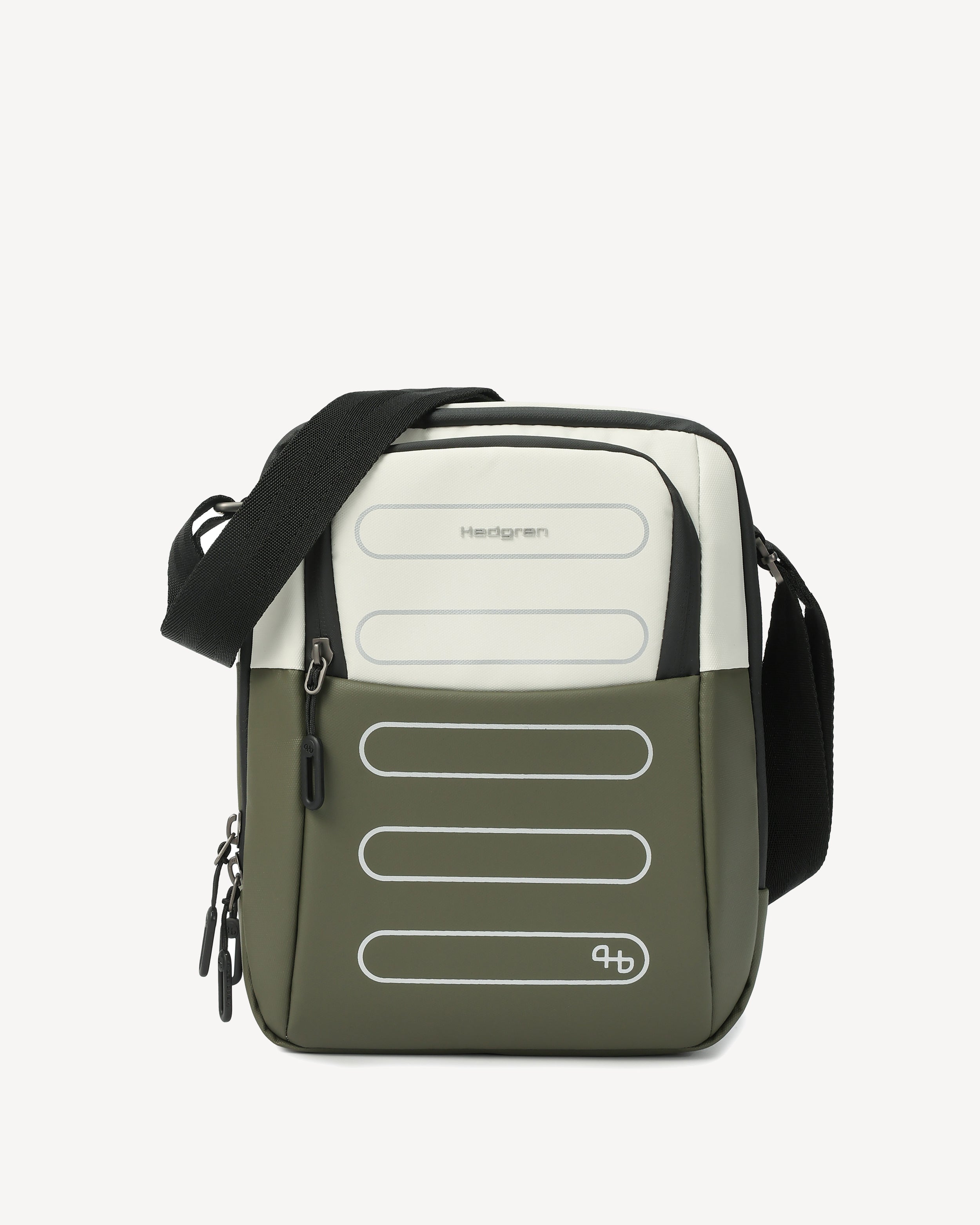 RELAX Vertical Crossbody in Performance Black | Hedgren