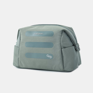 Front angled view of Hedgren Break Toiletry Bag in Grey Green