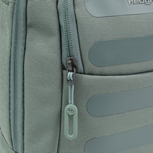 Close up of zipper on Hedgren RELAX Crossbody in Grey Green