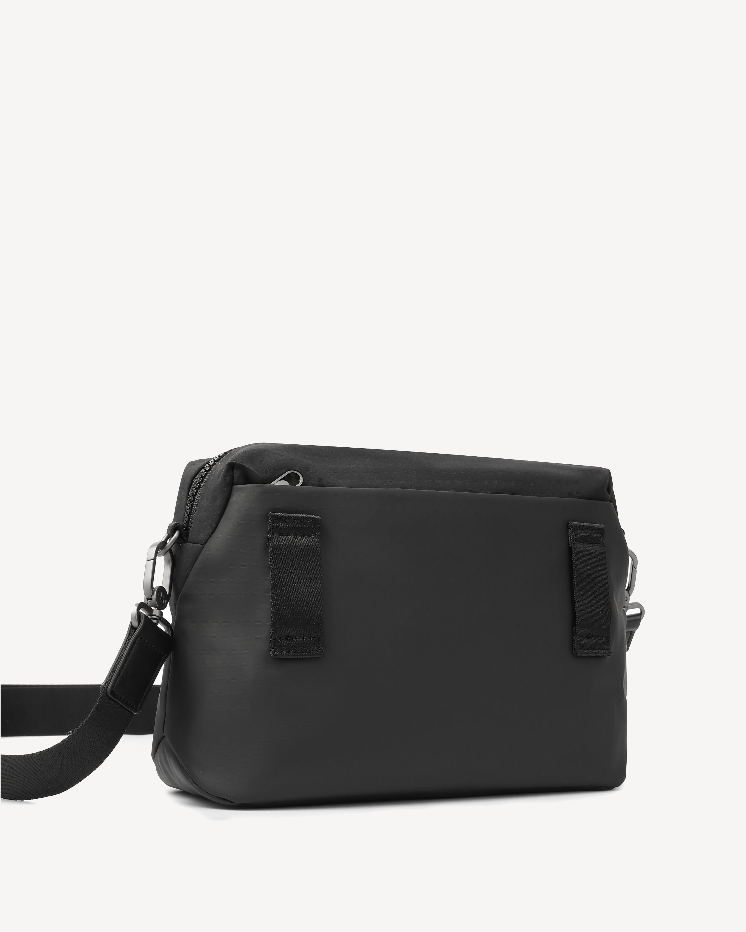TOTOI RFID Crossbody in Black | Hedgren