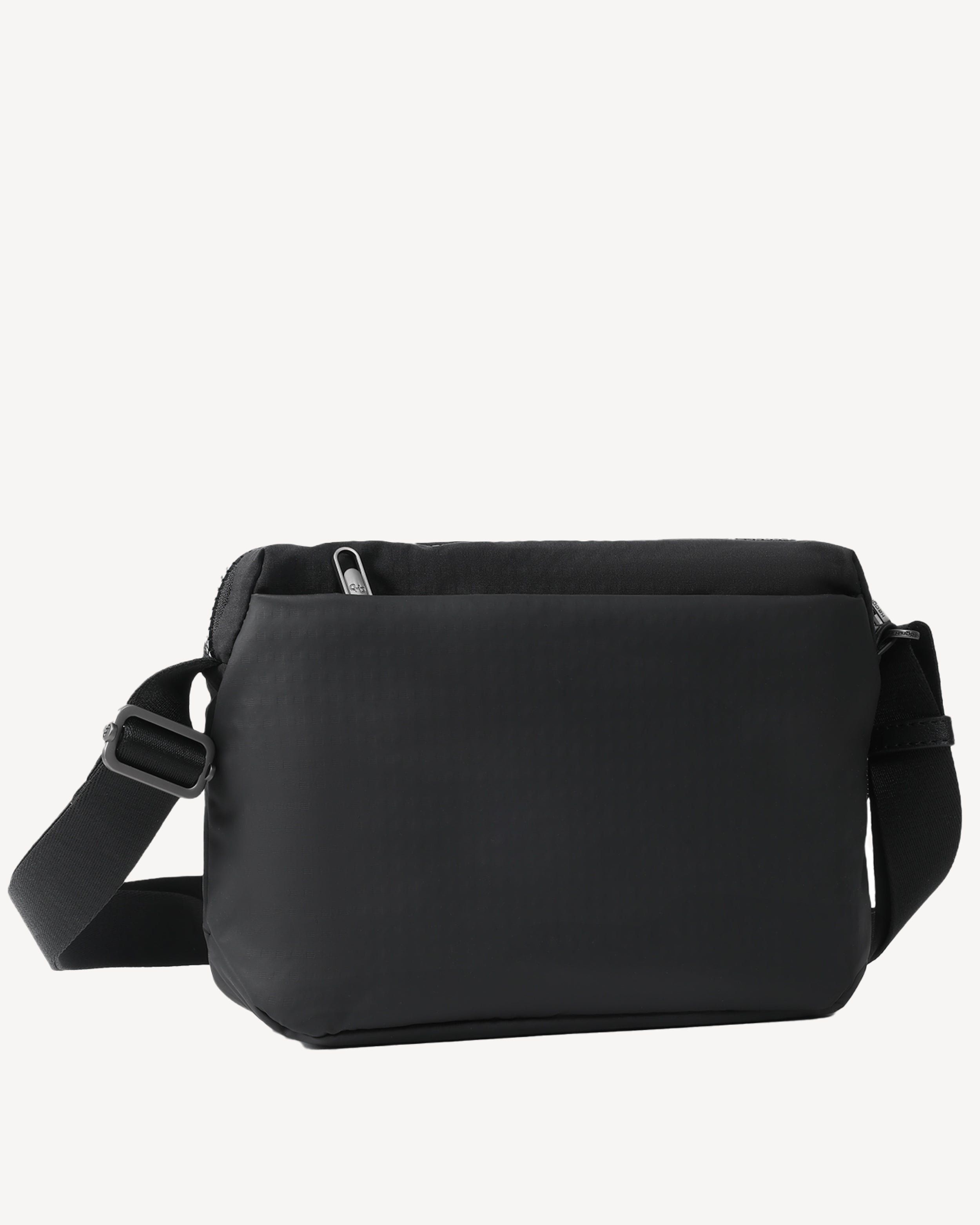 NARA Crossbody in Black | Hedgren