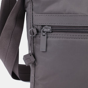 Close up of zipper on the Harpers Shoulder Bag in Sepia (Taupe)