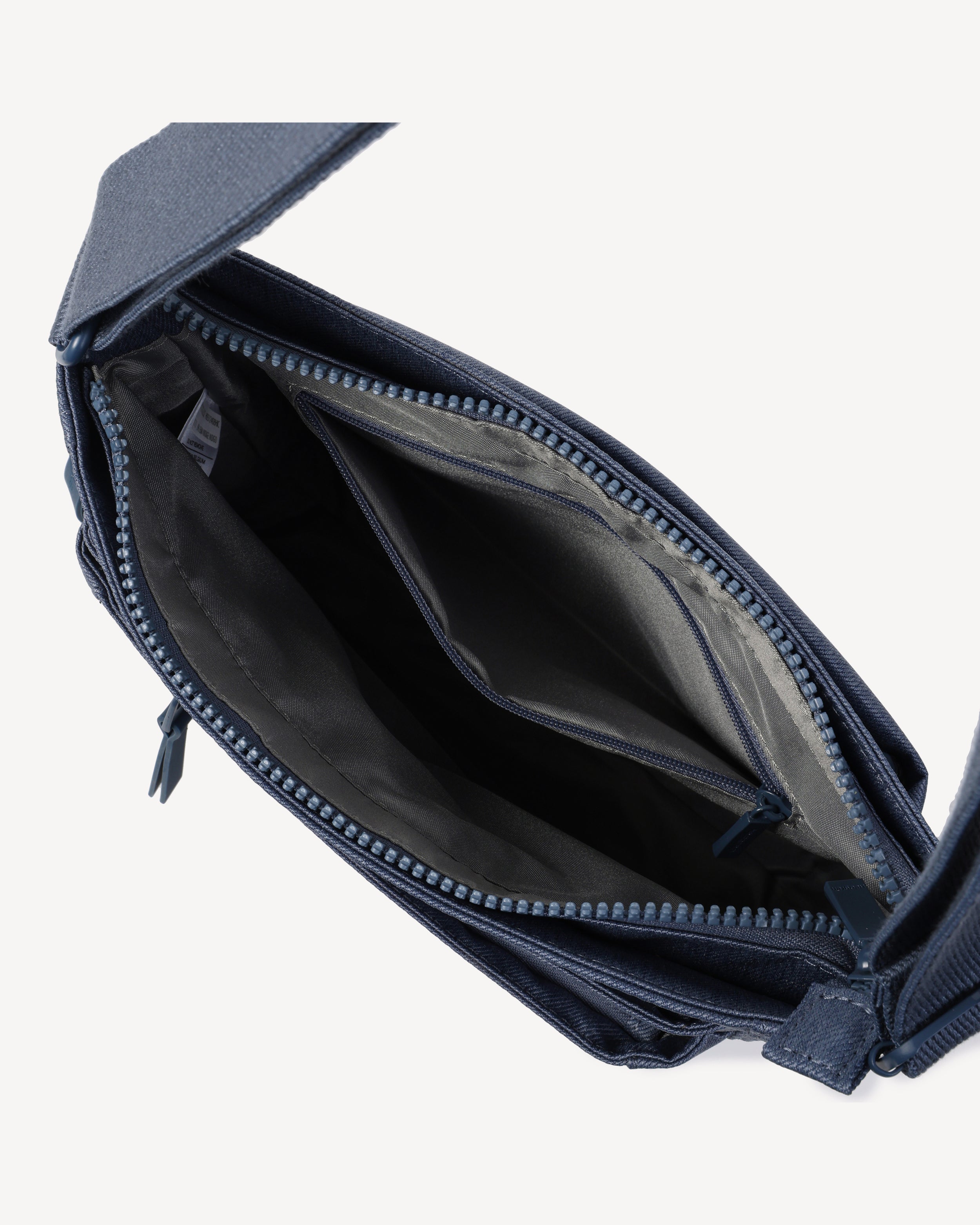 ORVA RFID Crossbody in Vintage Indigo | Hedgren