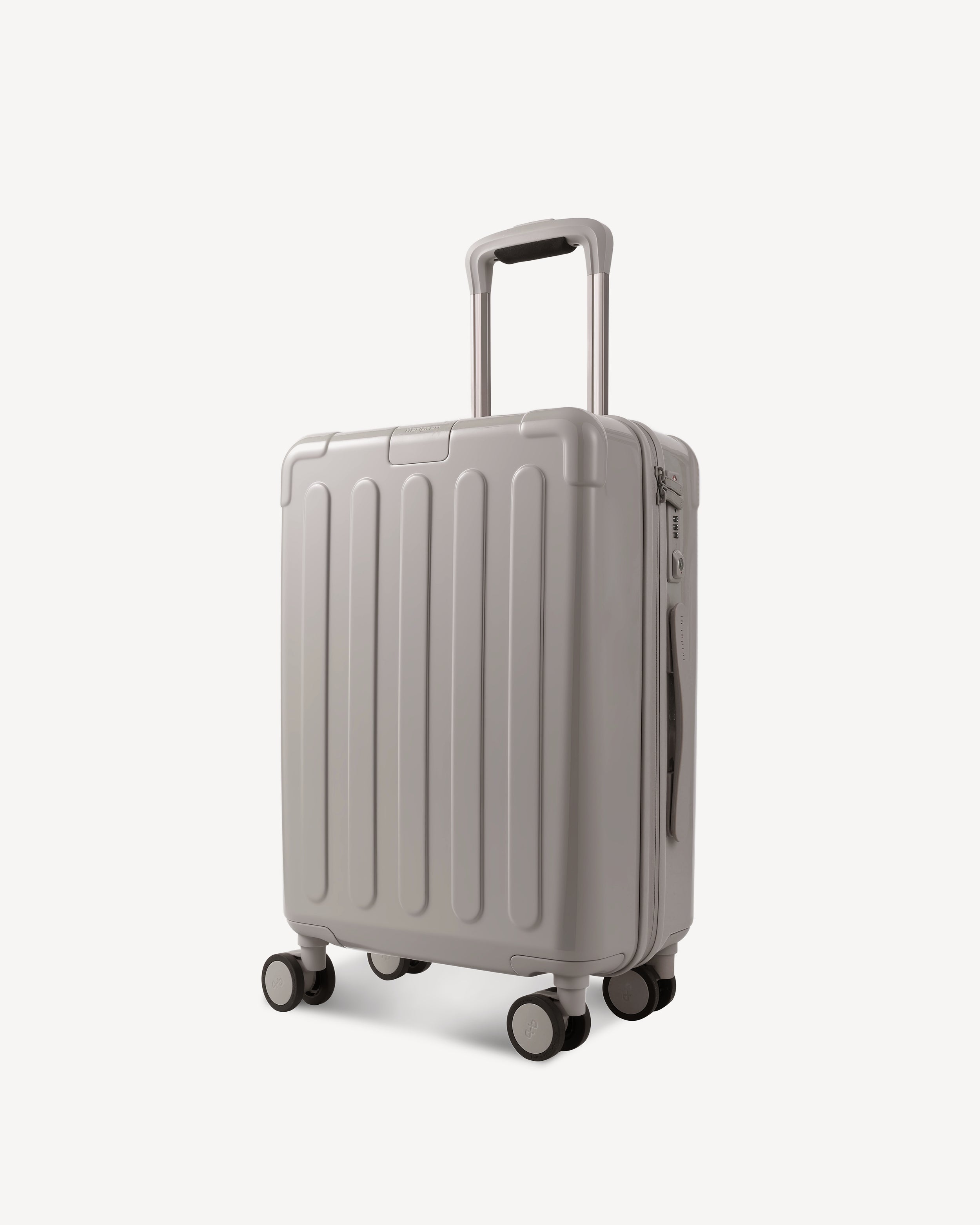 Glossy Carry On Spinner | Pebble