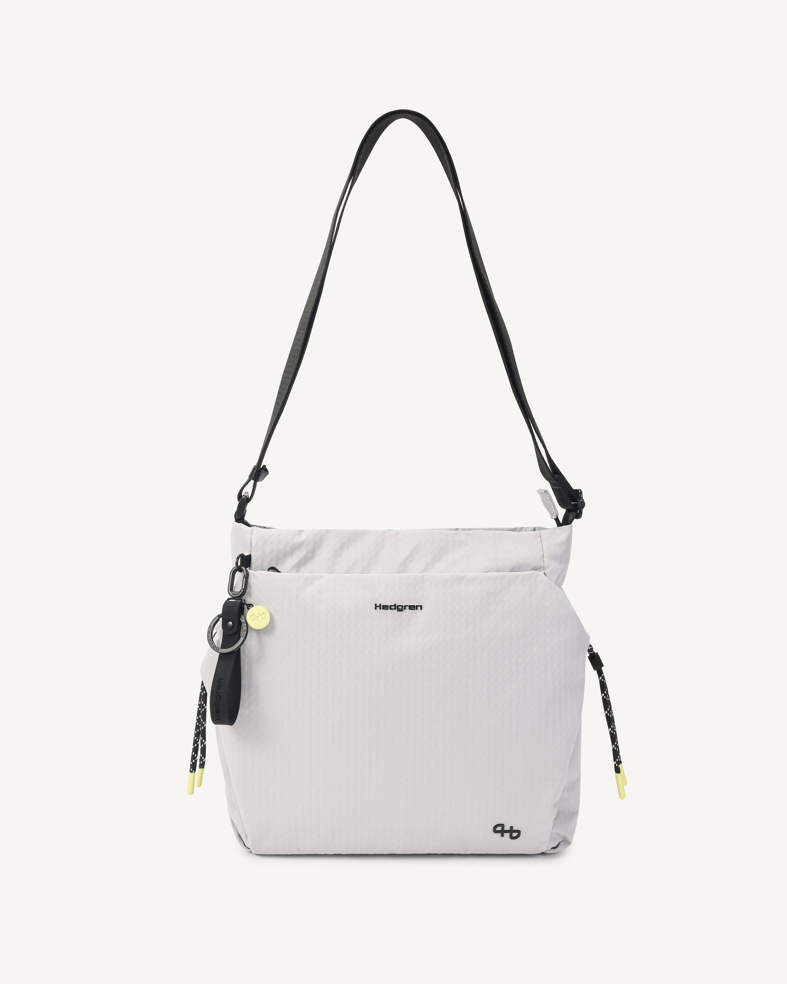 MAKOTO Large Crossbody Bag in Vaporous Grey | Hedgren
